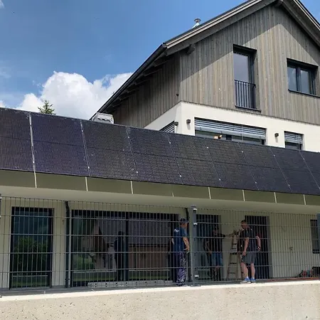 شقة Siri Zentrum Mit Garten