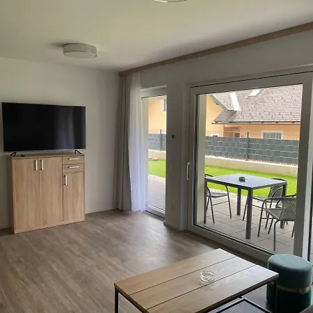 アパート Siri Zentrum Mit Garten *