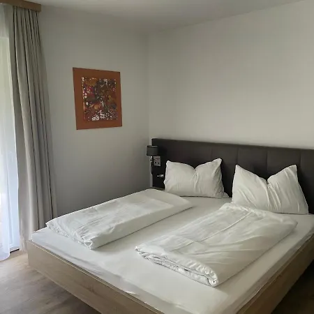 شقة Siri Zentrum Mit Garten سانكت مايكل ايم لون