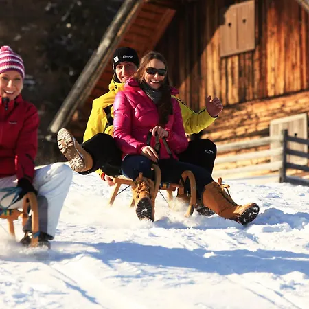 アパート Siri Zentrum Mit Garten ザンクト・ミヒャエル・イム・ルンガウ