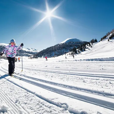 アパート Siri Zentrum Mit Garten *