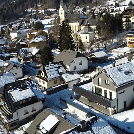 Siri Zentrum Mit Garten شقة *