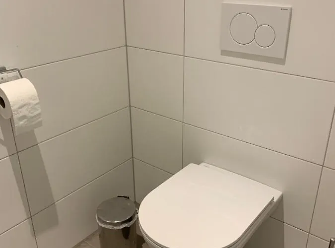 Siri Zentrum Mit Garten Daire