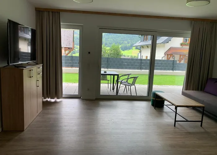 Siri Zentrum Mit Garten Daire