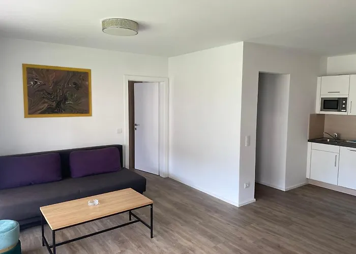 Siri Zentrum Mit Garten